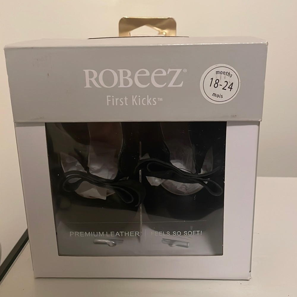 Robert First Kicks 18-24 mos